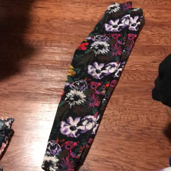 Floral leggings medium - Picture 2 of 3